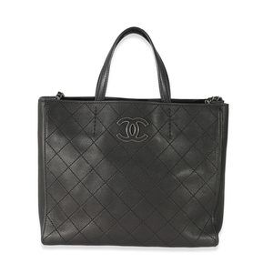 Chanel Black Stitched Grained Calfskin Hamptons Tote
